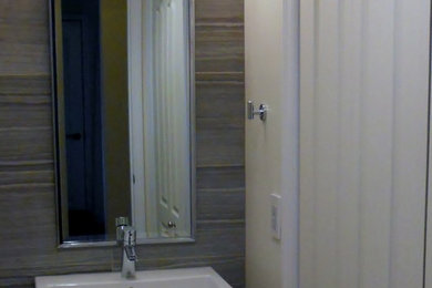 Bathroom - modern bathroom idea in Atlanta