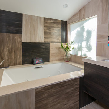 Modern Bathroom - Woodland Hills