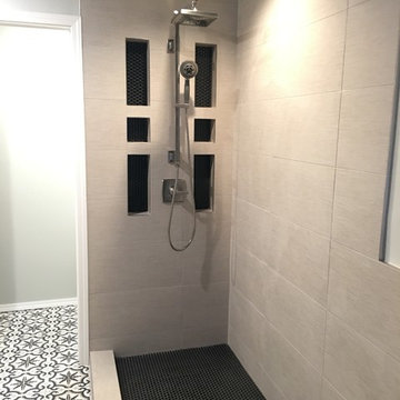 Modern Black & White Master Bathroom