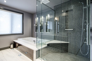 Example of a minimalist bathroom design in Ottawa