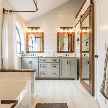 Modern Farmhouse Bathroom