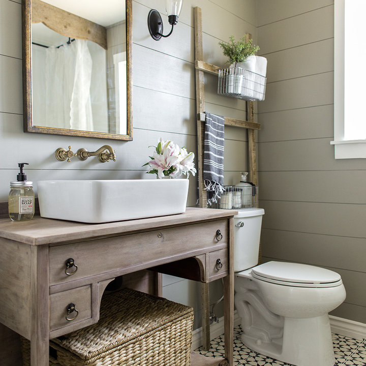 75 Farmhouse Bathroom Ideas You ll Love September 2022 Houzz 75-farmhouse-bathroom-ideas-you-ll-love-september-2022-houzz