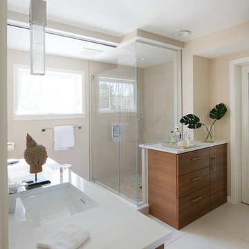 Modern Kitchen & Master Bathroom - Windsor, CT