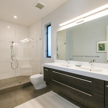 modern master bath