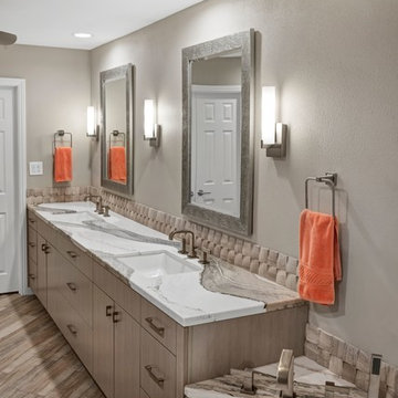 MODERN MASTER BATHROOM @ INDIAN WELLS