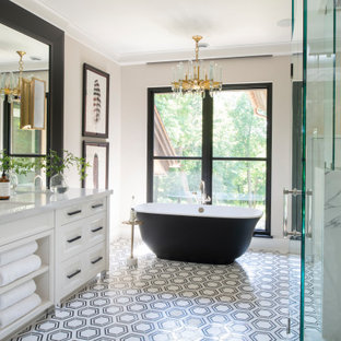 75+ Bäder mit beiger Wandfarbe und eingebautem Waschtisch Ideen