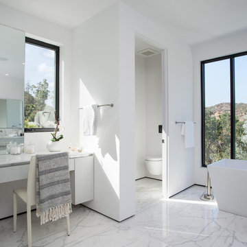 MODERN NEW CONSTRUCTION