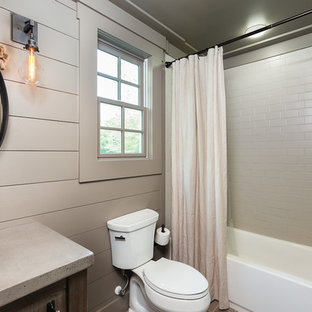 75+ Bäder mit Badewanne in Nische und Beton-Waschbecken/Waschtisch