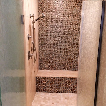 Modern Shower Design With Vein Cut Tile