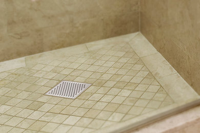 Modelo de cuarto de baño minimalista con ducha esquinera
