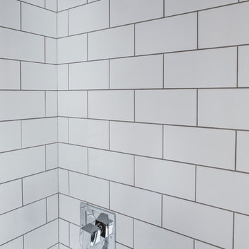 Modern Small Spaces - Raynor Bathroom
