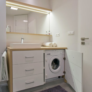Monochromatic apartment