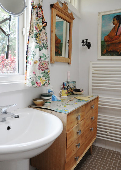 Eclectic Bathroom by Luci.D Interiors