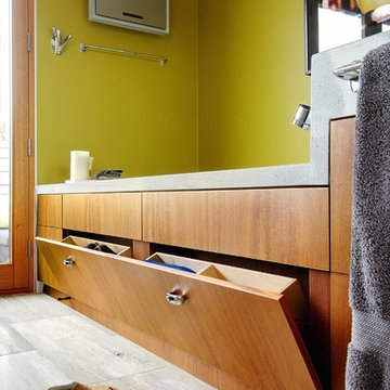 My Houzz: Bathtub Storage