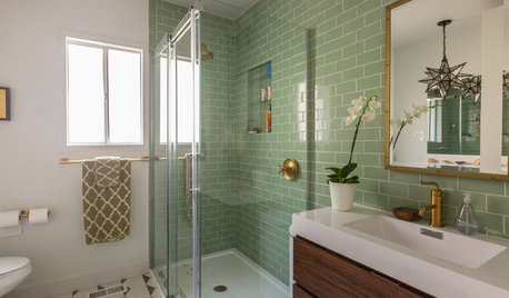 15 Bathrooms Personalized With Color and Pattern