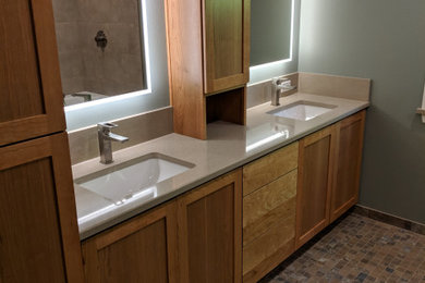 Example of a bathroom design in Seattle