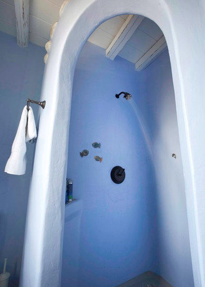 Средиземноморский Ванная комната by Mykonos Panormos Villas