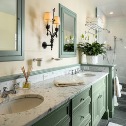 https://www.houzz.com/photos/narrow-bath-farmhouse-bathroom-new-york-phvw-vp~10381714