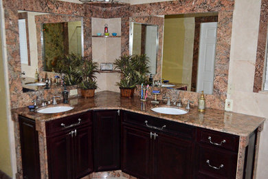 Tuscan bathroom photo in Tampa