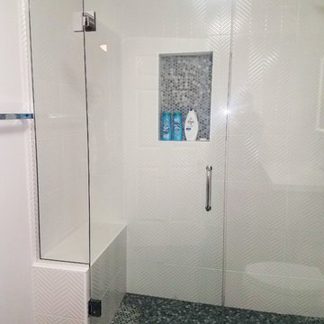 Near North Bathroom (545 N Dearborn), Custom Shower