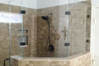 Neo-angle frameless shower.