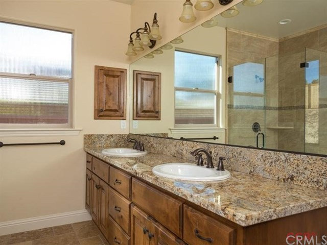 Nester Home - 849 Via Seco, Nipomo, California - master bath gran