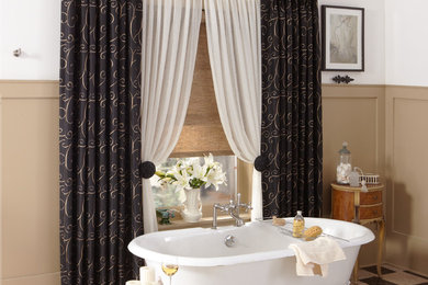 Идея дизайна: ванная комната в классическом стиле