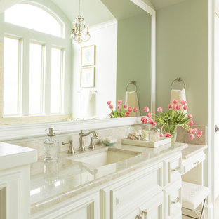 Salle De Bain Avec Un Mur Vert Photos Et Idees Deco De Salles De Bain Decembre 2020 Houzz Fr