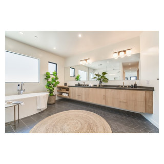 New Home Construction Venice Beach Master Bathroom - Beach Style ...
