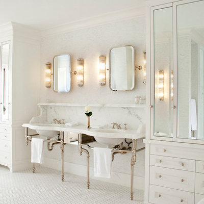 Bathroom - traditional bathroom idea in Vancouver with a console sink