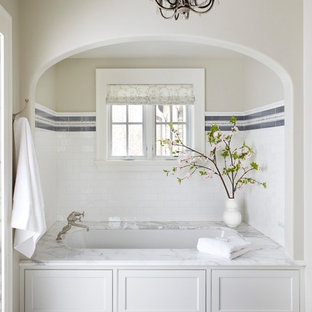Inspiration for a timeless bathroom remodel in Chicago
