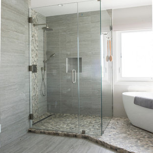 75+ Moderne Badezimmer mit hellem Holzboden Ideen & Bilder - Januar