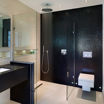 Noir Luxury En-suite