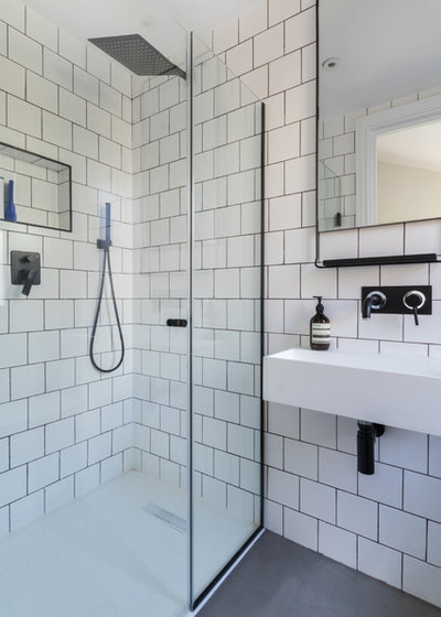 Industrial Bathroom by Honeybee Interiors and Joinery