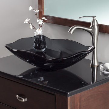 Novatto TRADITIONAL faucet with Novatto RETTANGOLARE Glass Vessel Sink