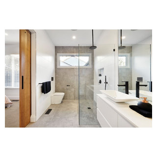 Nunawading - Modern - Bathroom - Melbourne - by Blackburn Bathrooms and ...