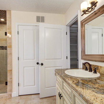 Ocotillo Master Bathroom