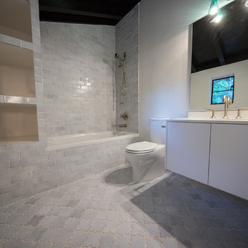 Oklahoma Bathrooms !GREAT WHITE1