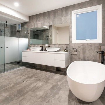 Open Plan Luxury Ensuite Bathroom - Coastal Modern Seashell Residence - Gold Coa