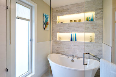 Bathroom - mid-sized modern master bathroom idea in Vancouver with shaker cabinets