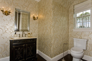 Example of a bathroom design in Jacksonville