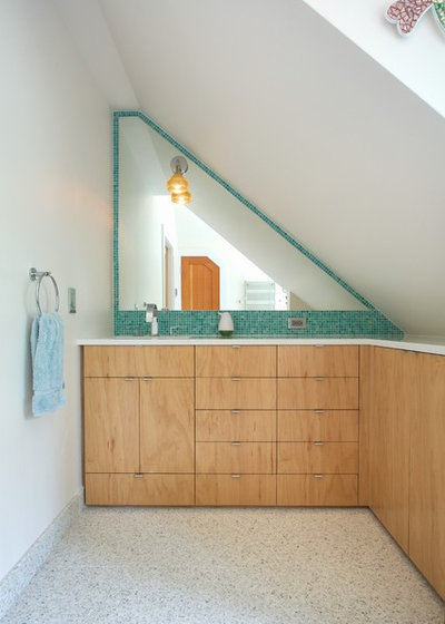 コンテンポラリー 浴室 by Maple Street Design Studio