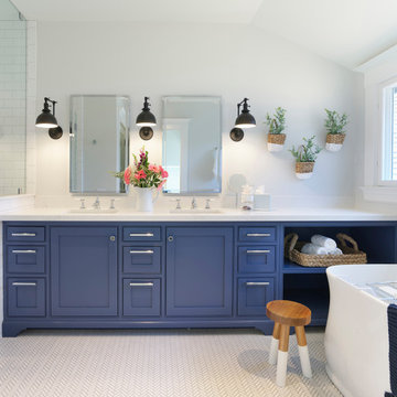 Pacific Heights Renovation: Girls' Bath