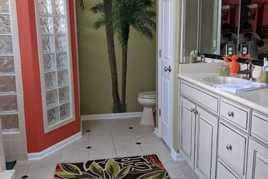 Bathroom - tropical bathroom idea in Jacksonville