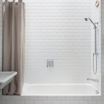Palo Alto Guest Cottage Tub/Shower