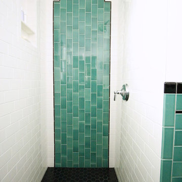 Pasadena Green guest bathroom