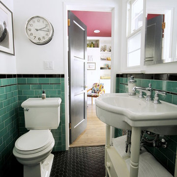 Pasadena Green guest bathroom