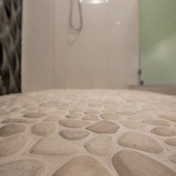 Pebble Stone Shower Floor