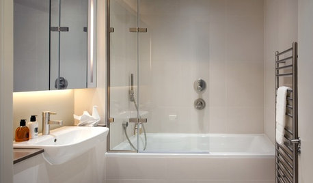 No Need to Compromise on Style With a Shower-Tub Combo