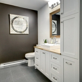 75+ Badezimmer mit brauner Wandfarbe und Waschtisch aus Holz Ideen